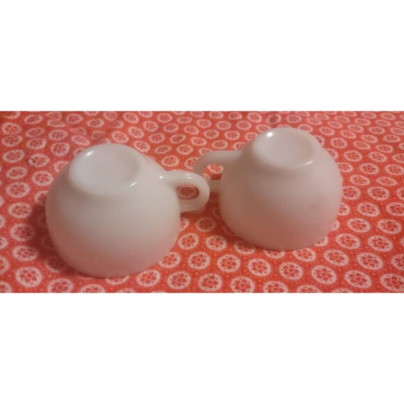 (2) Vintage Hazel Atlas White Milk Glass Coffee Tea Cups - Picture 7 of 9